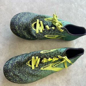 Brooks Vibrant Green and Black Athletic Shoes